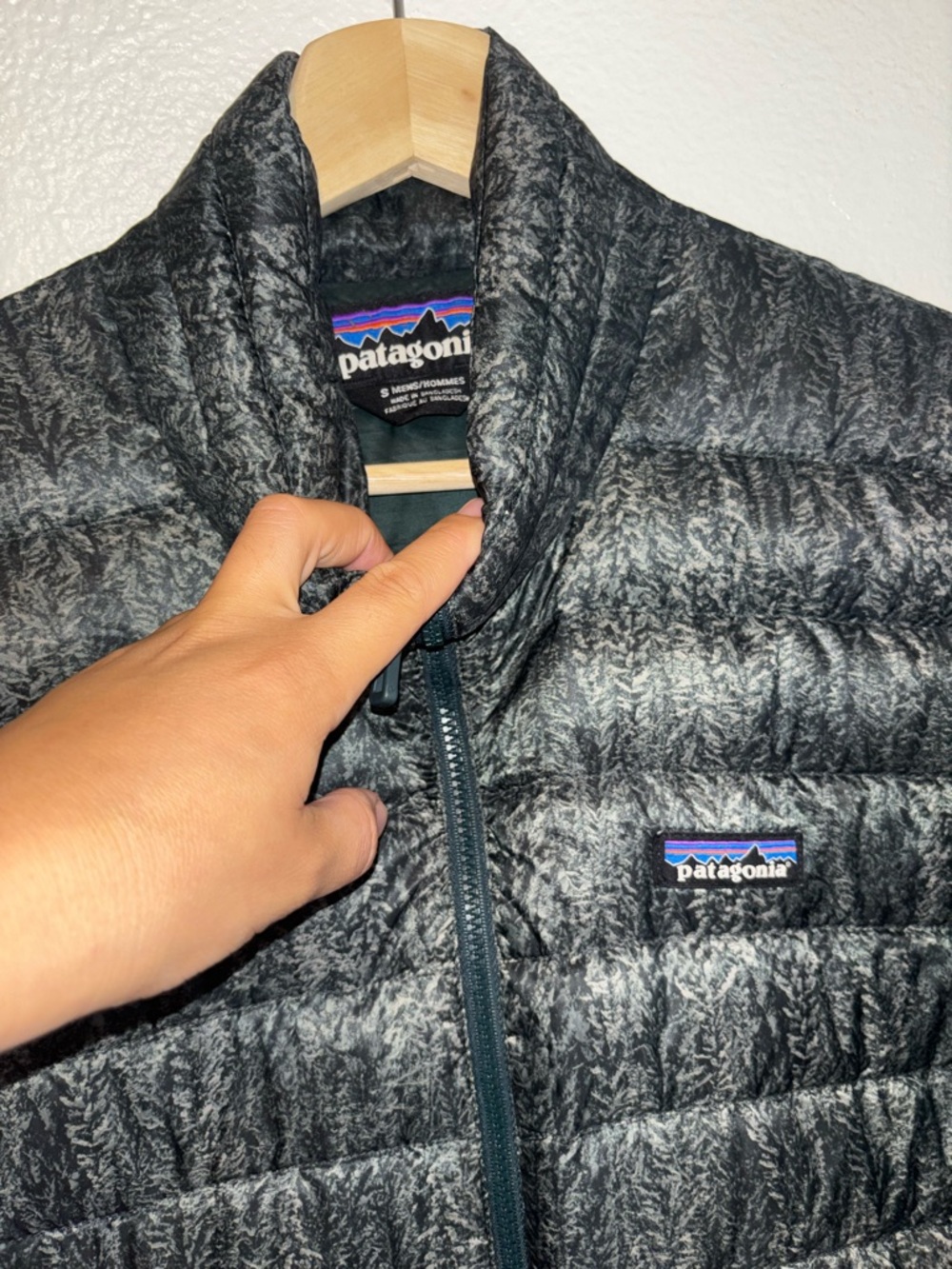 Patagonia Down Sweater Puffer Jacket Mens S Trees Reflection Forestland Y2K Coat - Picture 5 of 6